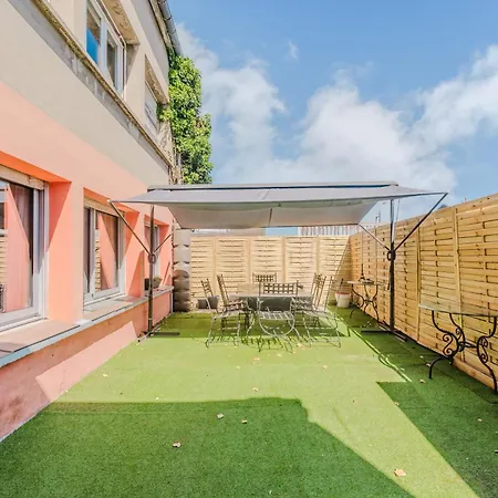 L'hospice, T3 Avec Terrasse, 10min De La Gare Lägenhet
